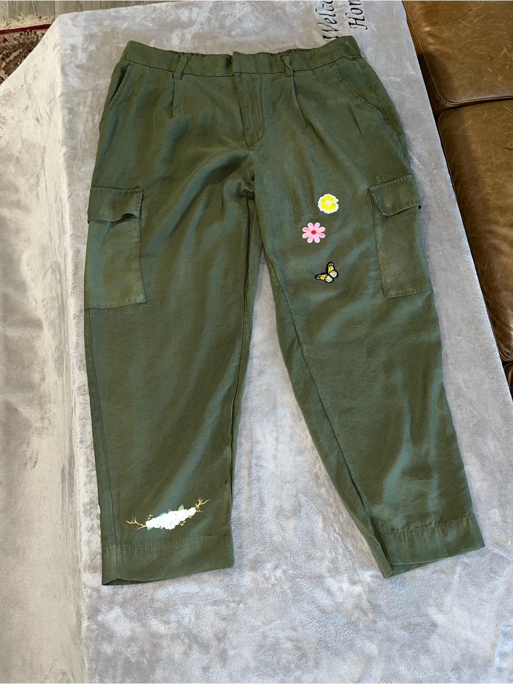 Creative mom style Olive Green Pants with Floral & Butterfly Patches size 36x26
